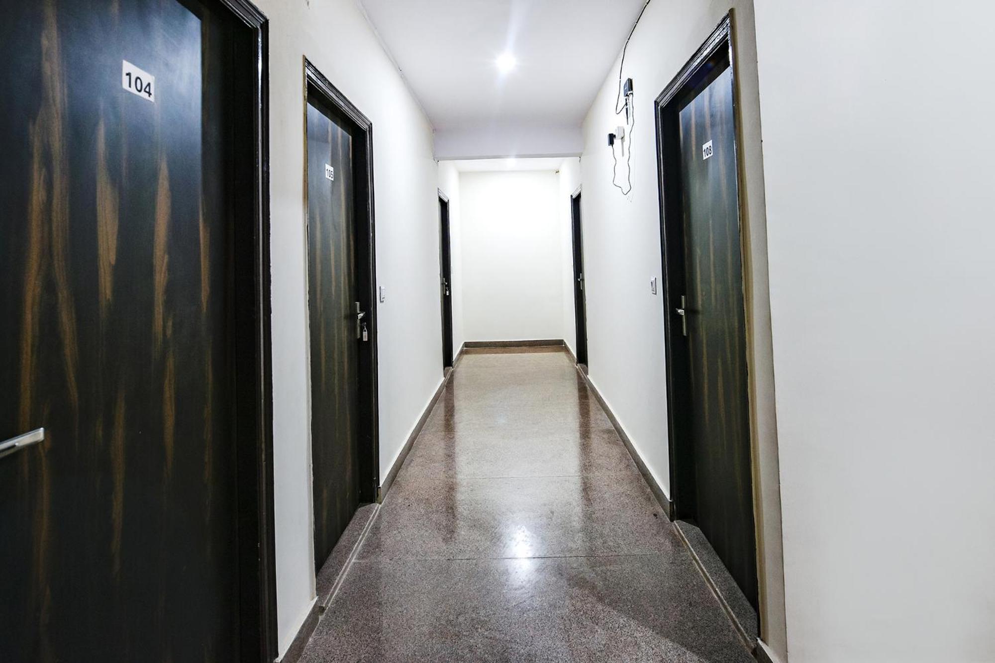 Fabhotel The Yashobhumi Near Yashobhoomi Convention Centre Deli Exterior foto