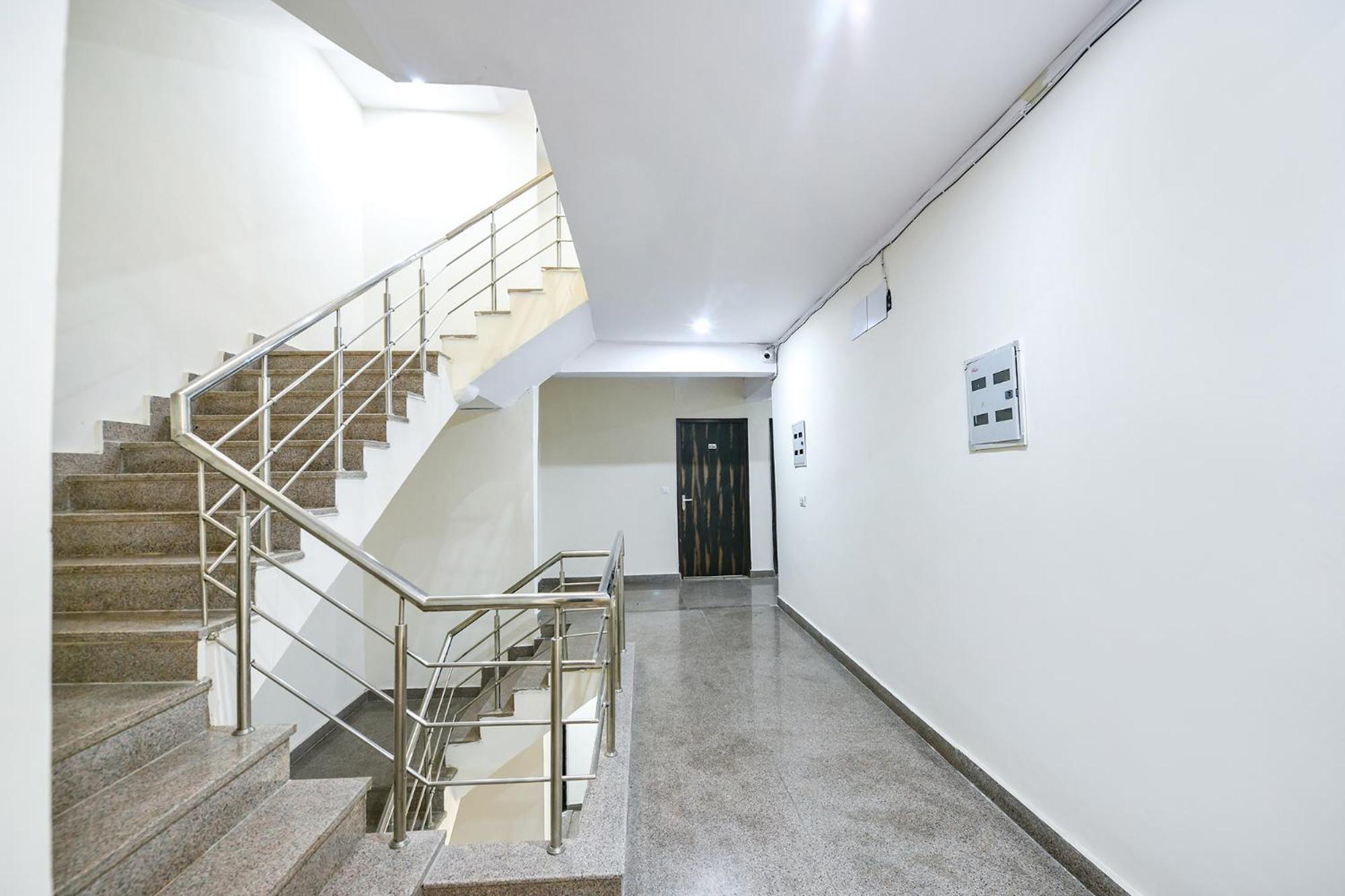 Fabhotel The Yashobhumi Near Yashobhoomi Convention Centre Deli Exterior foto
